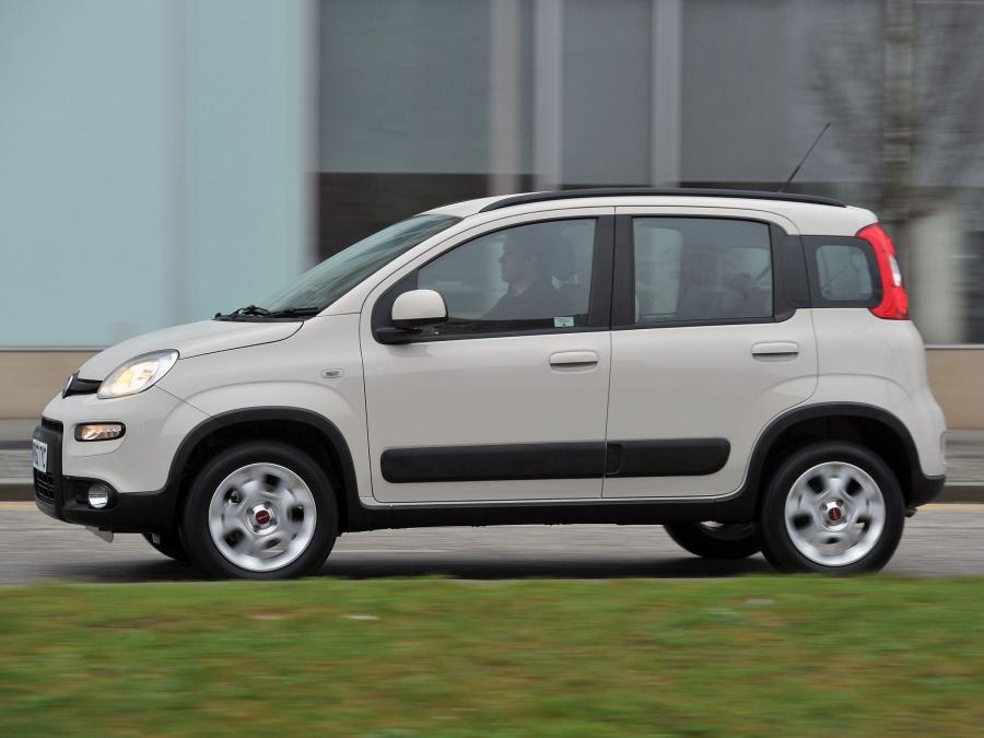  Fiat Panda Trekking 2013 года  (UK) (фото 11 из 14)